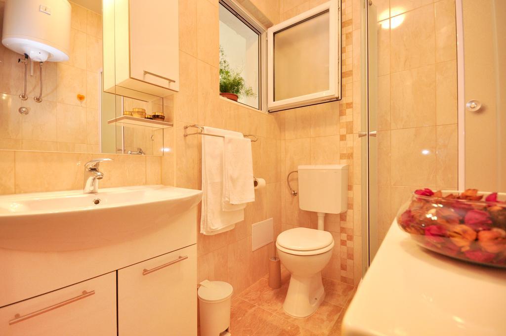 Downtown Apartment Durdica Сплит Екстериор снимка